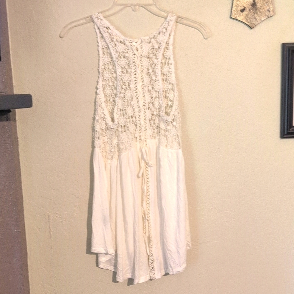 POL Lace and Flow Tank Top - Cream BOGO Blue Tank - Picture 4 of 11